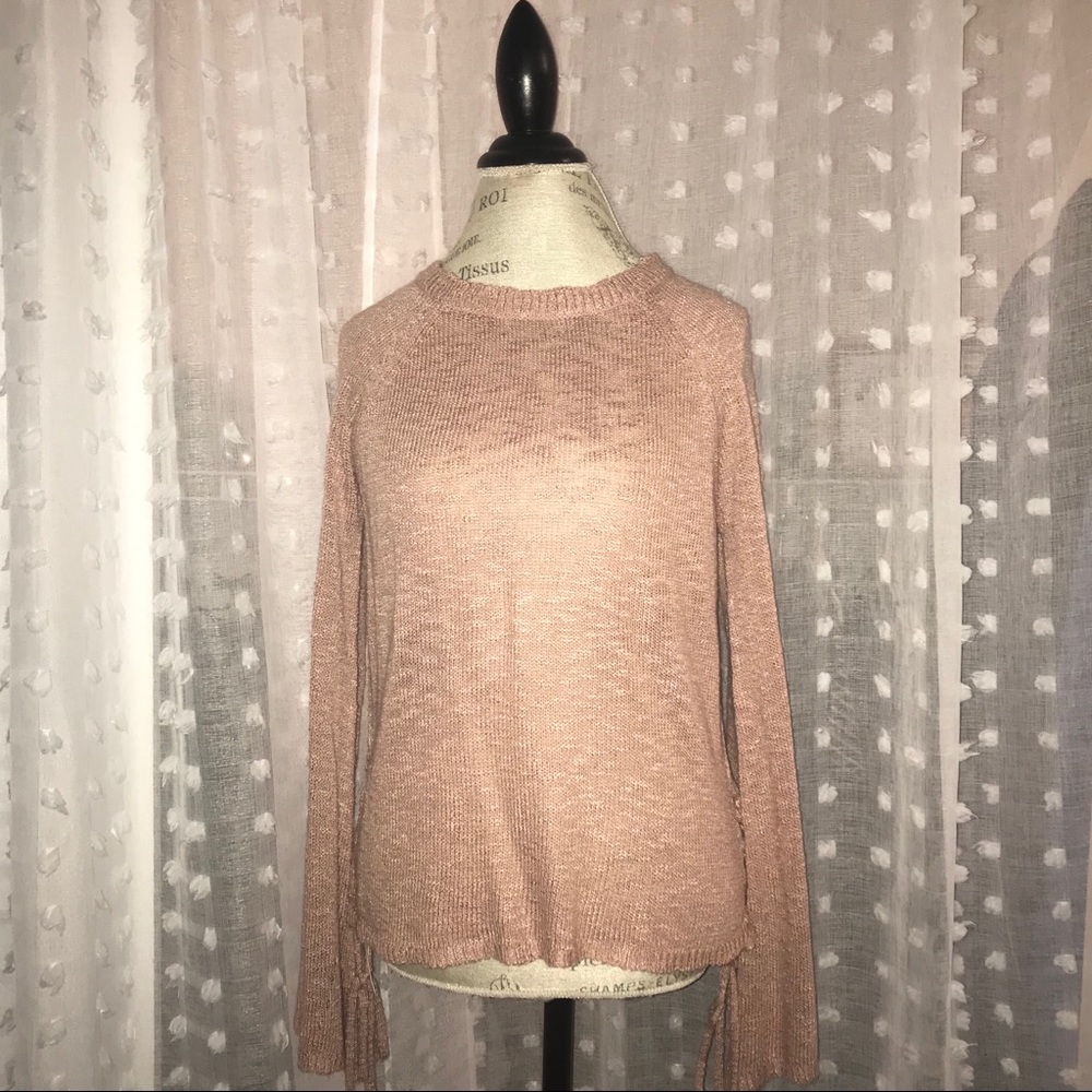 Bell Sleeved tie Sweater